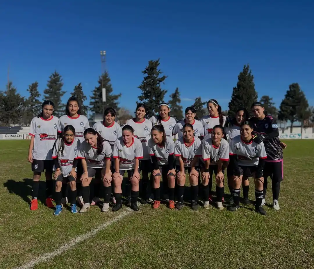 Fútbol femenino - 3