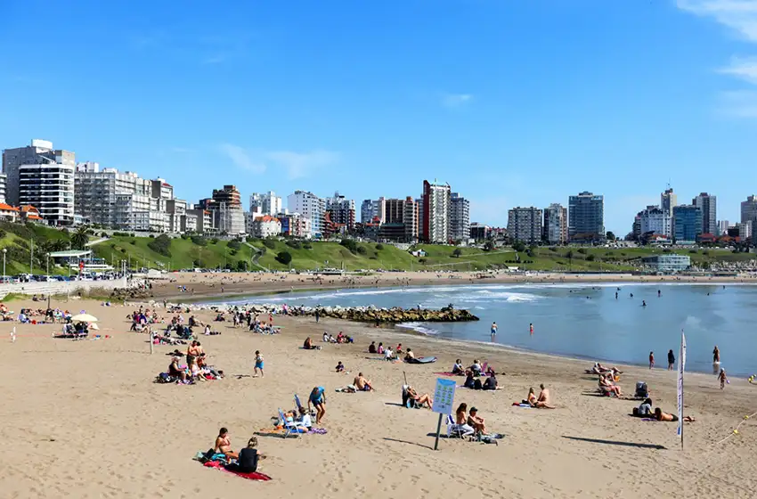 Con una máxima de 28° el sábado se presenta como para disfrutar la playa.