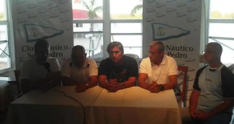 Velázquez: “Celebramos la posibilidad de poder retomar la maratón acuática”