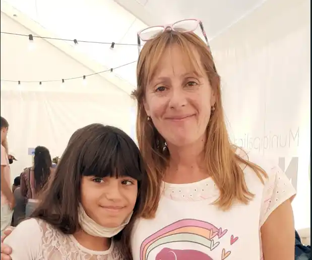 Mariel Farías. Durante la asistencia en un Festival Infantil de Necochea