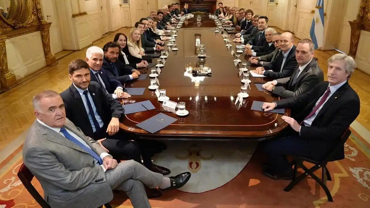 Milei se reunió con los gobernadores