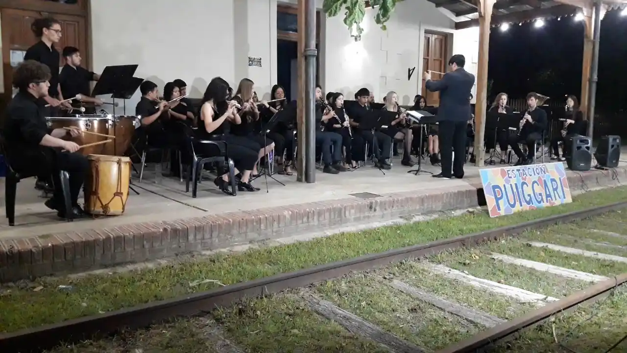 Celebración del 5° aniversario de la Biblioteca Popular Estación Puíggari