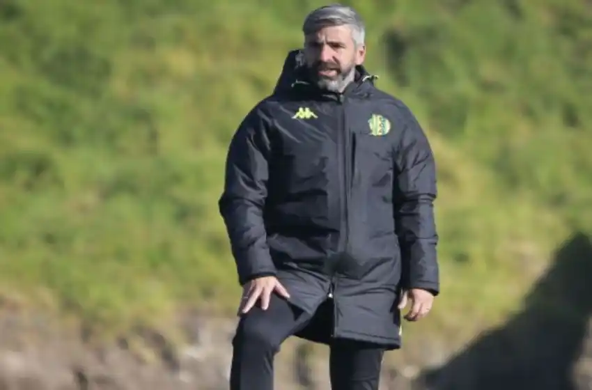 Un Aldosivi golpeado por las derrotas y el clima interno, recibe a Estudiantes