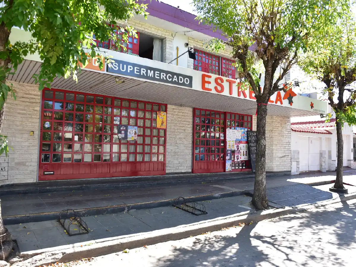 Desactivaron una fiesta y clausuraron un súper chino    