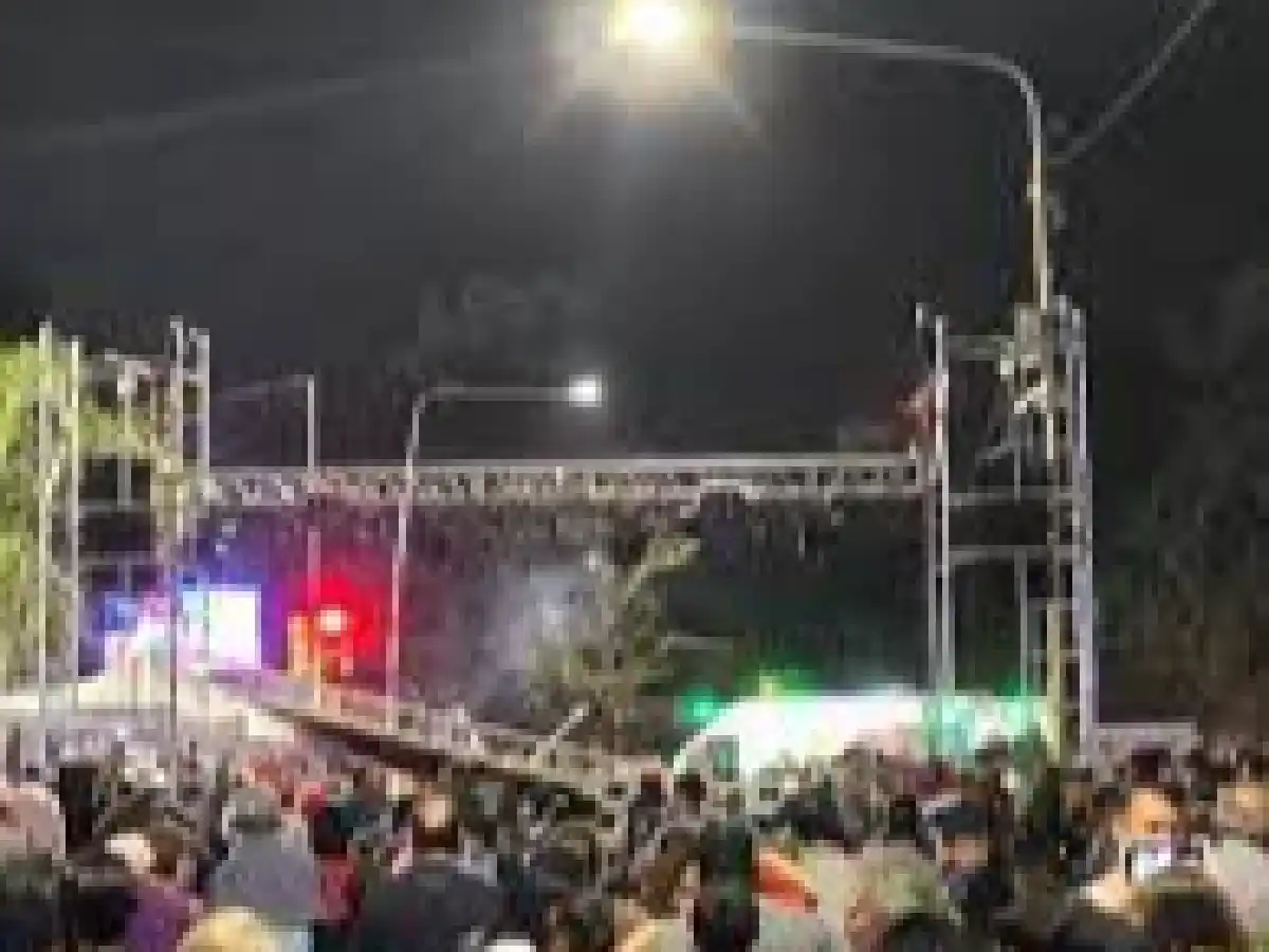 Una cantante resultó herida por la caída de una pantalla gigante en un show en Corrientes