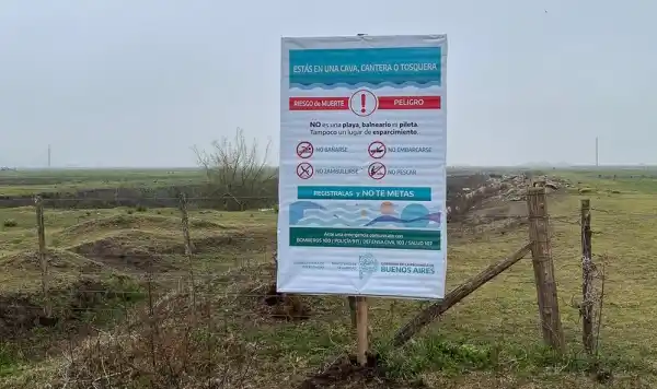 ACCIONES PARA PREVENIR ACCIDENTES EN LAS CAVAS: Carteles señalan los puntos de riesgo en la circunvalación de la laguna