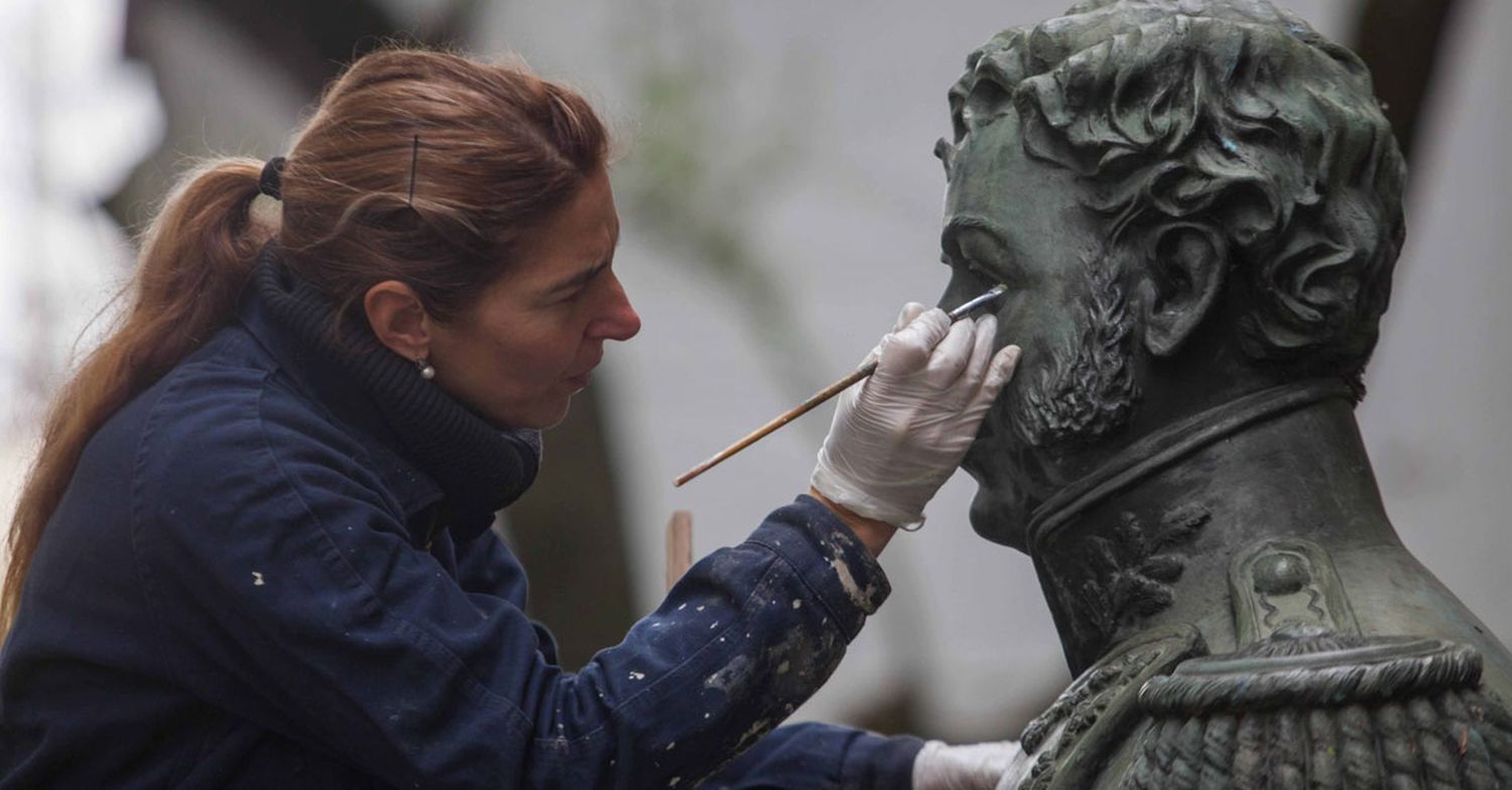 Restauran el busto de Juan Martín de Pueyrredon