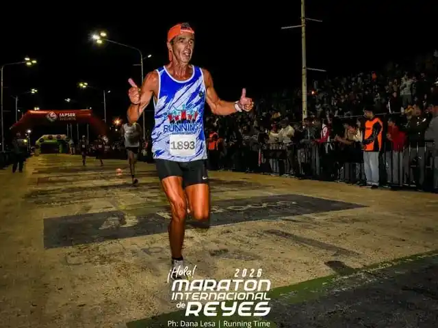 El equipo "Running Martín Ibarra" en la 47º Maratón de Reyes en Concordia