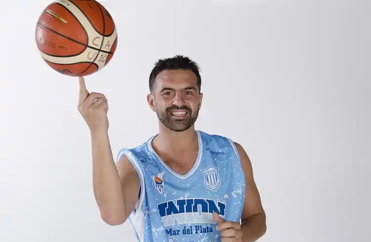 Torneo Federal: Armando Colpaz se fue de Unión