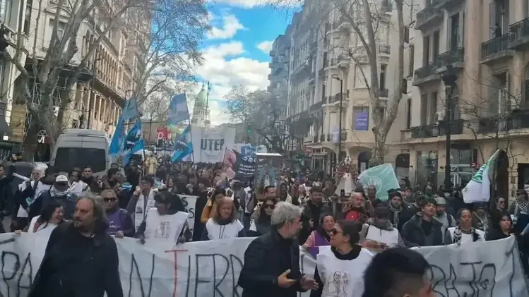 La marcha llegando a Plaza de Mayo