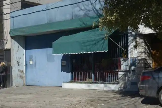 Hay 250 industrias barriales que deben relocalizarse