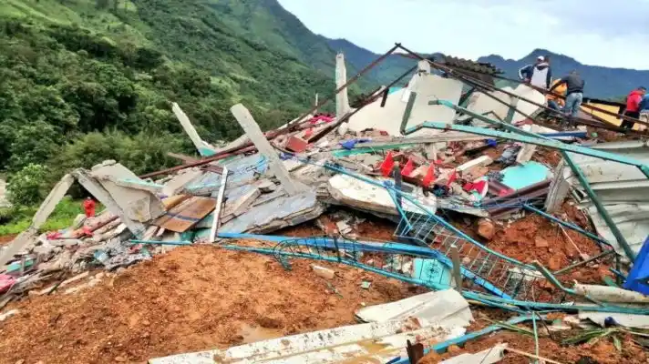 TRAGEDIA EN COLOMBIA: alud de tierra por las fuertes lluvias deja al menos 12 muertos, 9 heridos y 11 desaparecidos
