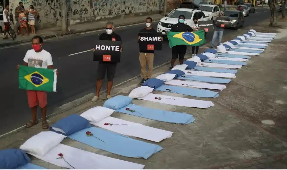 El crecimiento descontrolado de casos en Brasil afecta a la región