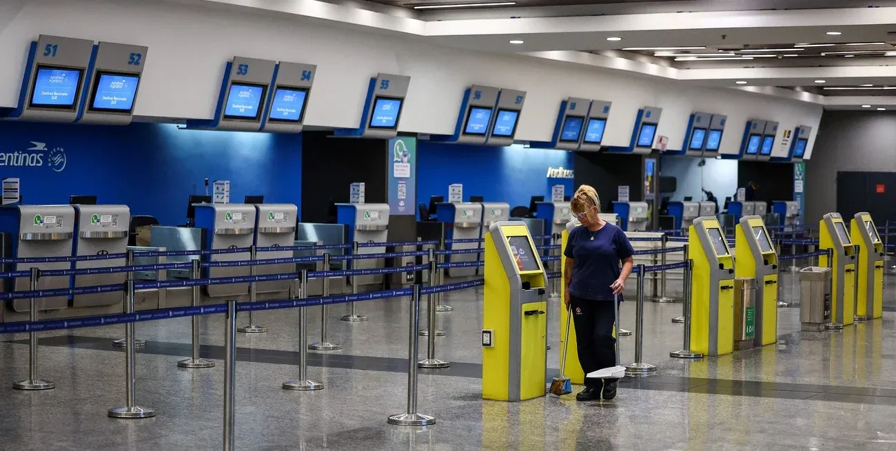 Aerolíneas Argentinas advierte sobre posibles demoras. Créditos: Agustin Marcarian/Reuters