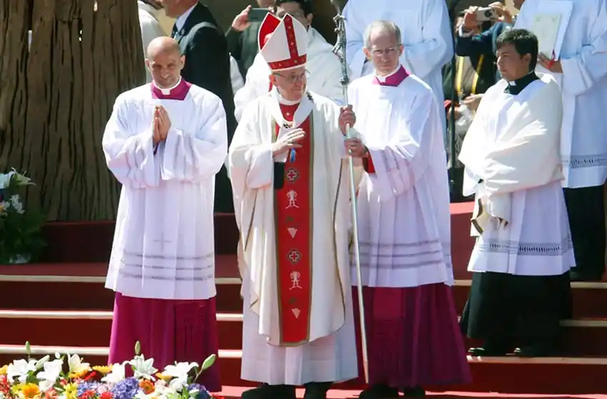 Francisco pidió a los mapuches que digan «no a la violencia»