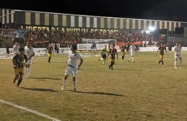 Copa Santa Fe: Colón derrotó a Libertad de Sunchales y avanzó a los cuartos de final