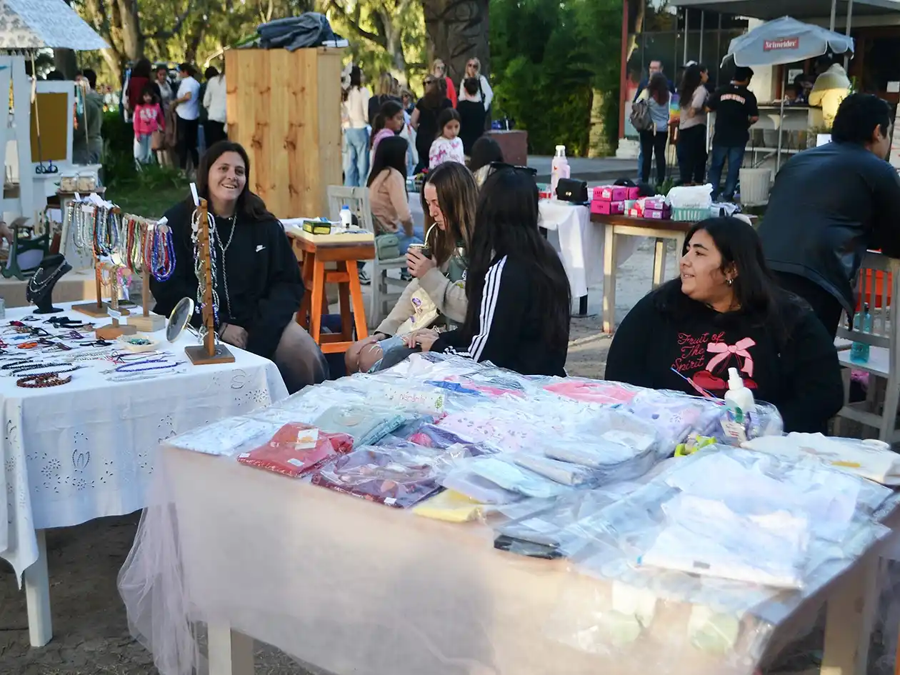 La Feria de Emprendedores Gualeguay volvió a convocar al público