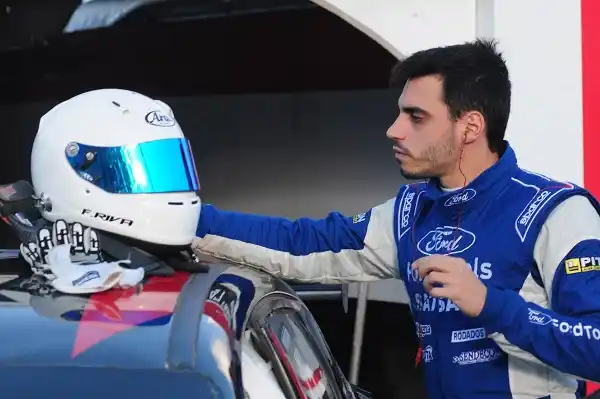 Super TC2000: Franco Riva va con auto nuevo a San Juan