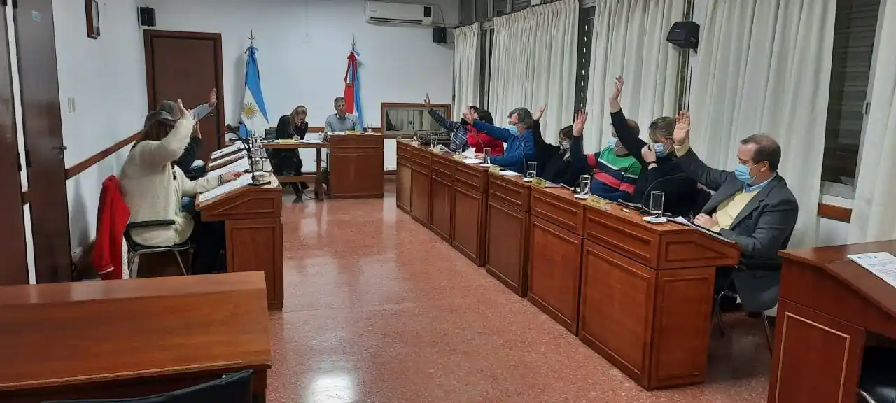 Eximen a cinco instituciones de pagar la deuda por Contribución por Mejoras de Pavimento