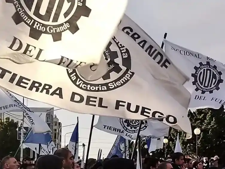 Tierra del Fuego: los gremios rechazan eliminación de aranceles en medio del paro general