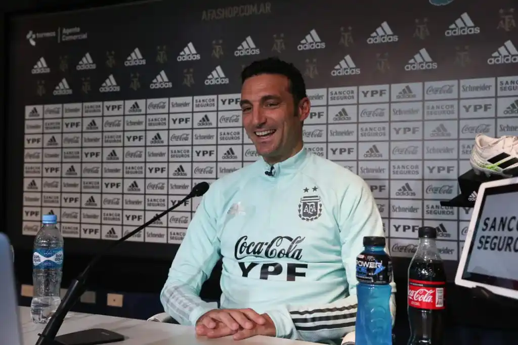 Para Lionel Scaloni, "todos tenemos las mismas dudas"