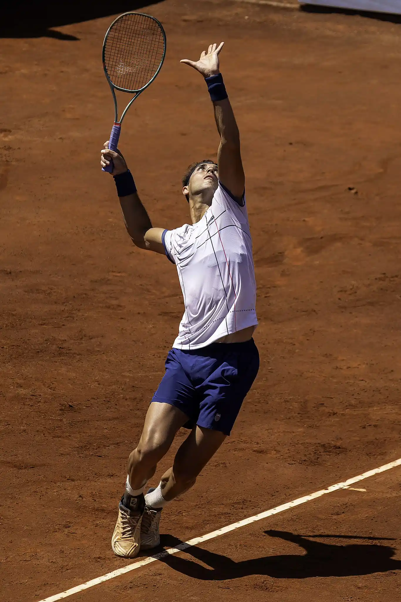 Etcheverry sacó adelante un partido complicado.