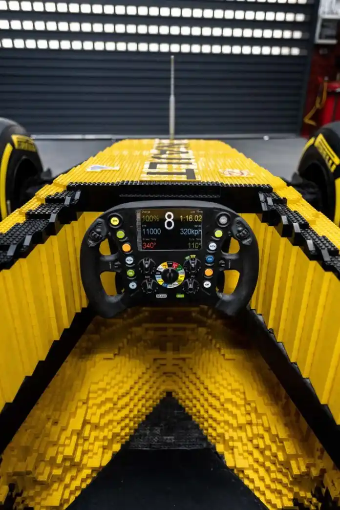 Autos hechos con legos