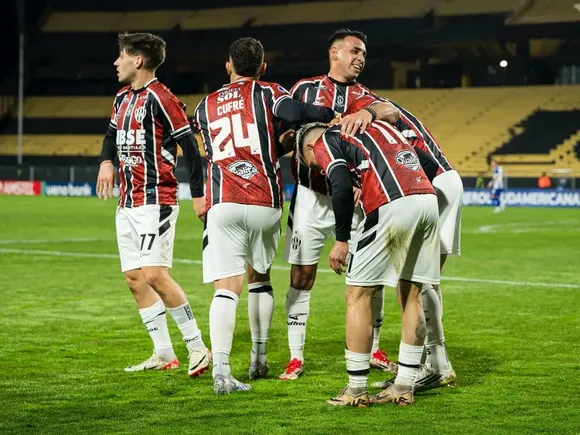 Central Córdoba goleó en Uruguay y se metió en octavos de la Sudamericana