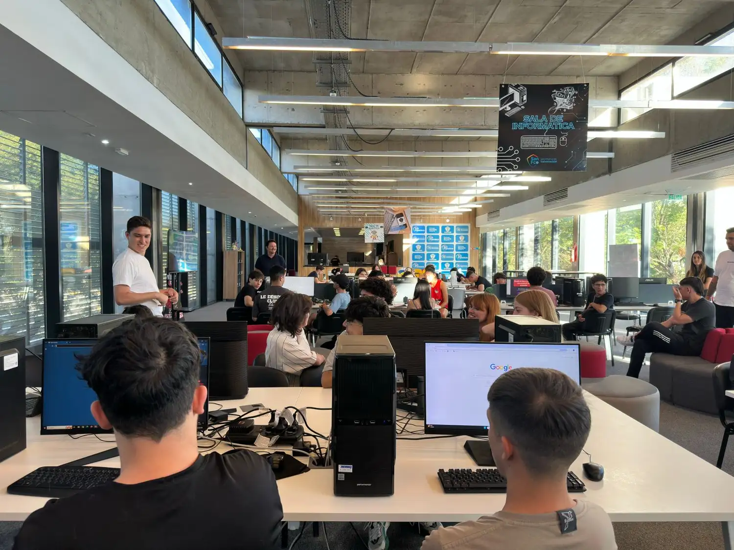 La Tecnoteca abre inscripciones a una amplia variedad de cursos y talleres tecnológicos gratuitos
