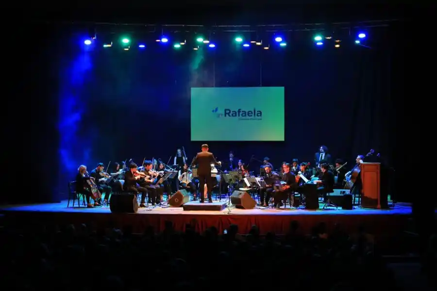 "Piazzola Sinfónico": La Escuela Municipal de Música , la Orquesta Municipal de Tango y una gran noche en el Belgrano
