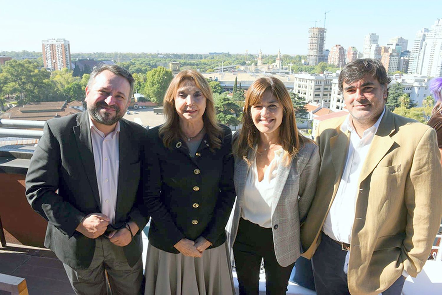 Josefina Ignacio en la presentación de un congreso