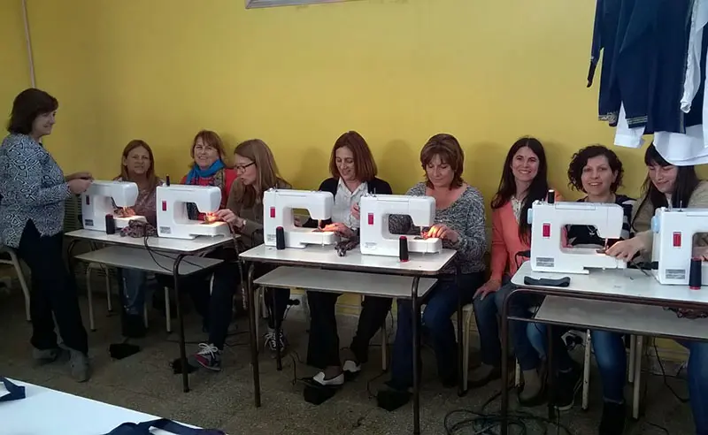 Más de quinientas personas en la exposición anual de trabajos del Centro Nº 403
