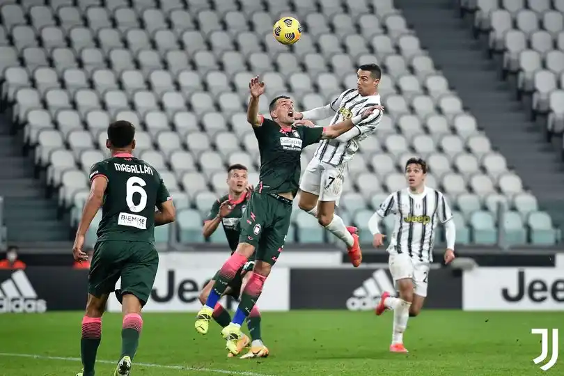 Doblete de Cristiano para la goleada de Juventus