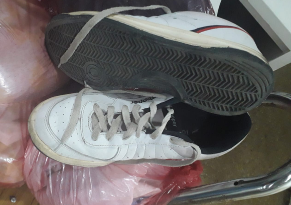 Zapatillas y perdón: “Estaban en la guardia, pedimos disculpas”