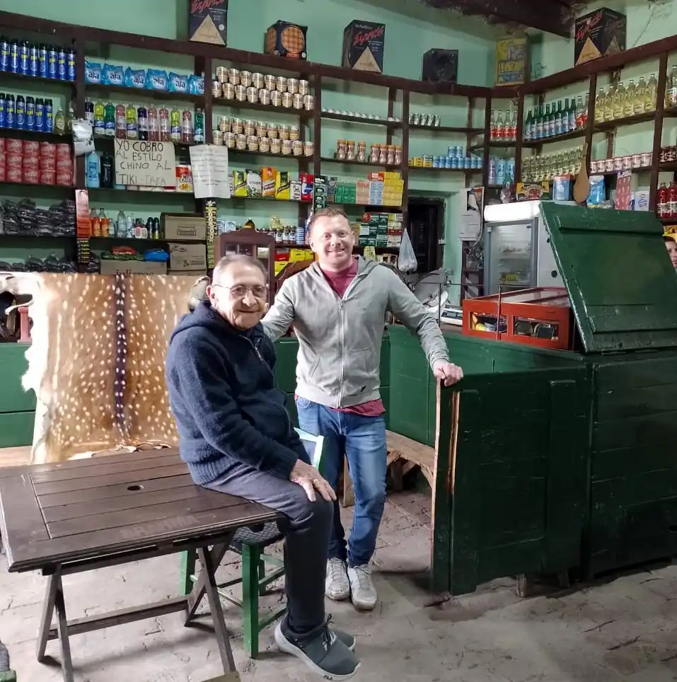 Interior del almacén de los Julián-