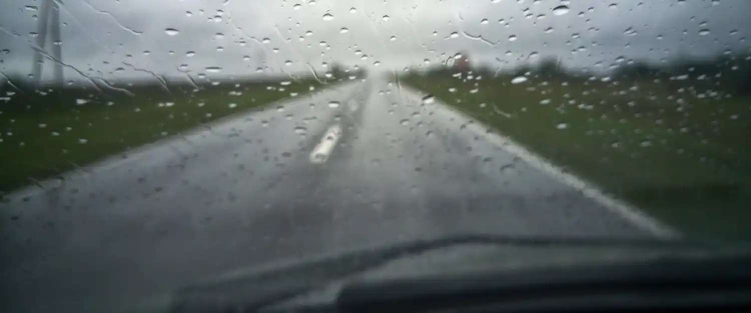 El gobierno provincial en coordinación con autoridades locales brinda asistencia a las familias afectadas por la lluvia