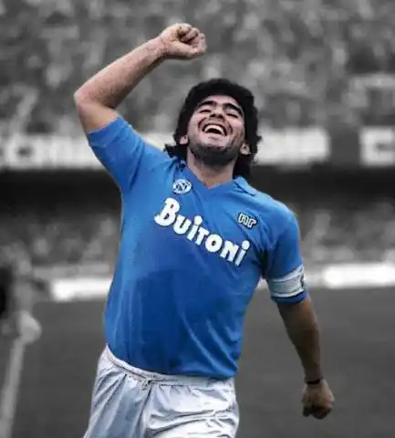 Maradona: antes quemarse que apagarse