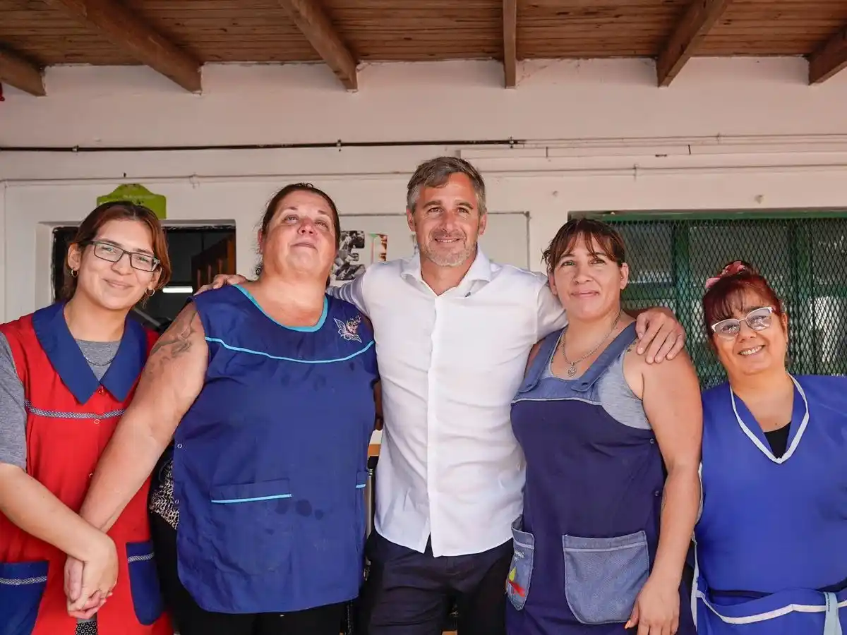 Achával: “En Pilar trabajamos para fortalecer y cuidar la educación”