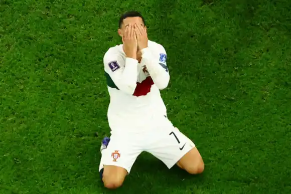 El desconsuelo de Cristiano Ronaldo tras la eliminación de la Selección de Portugal en el Mundia