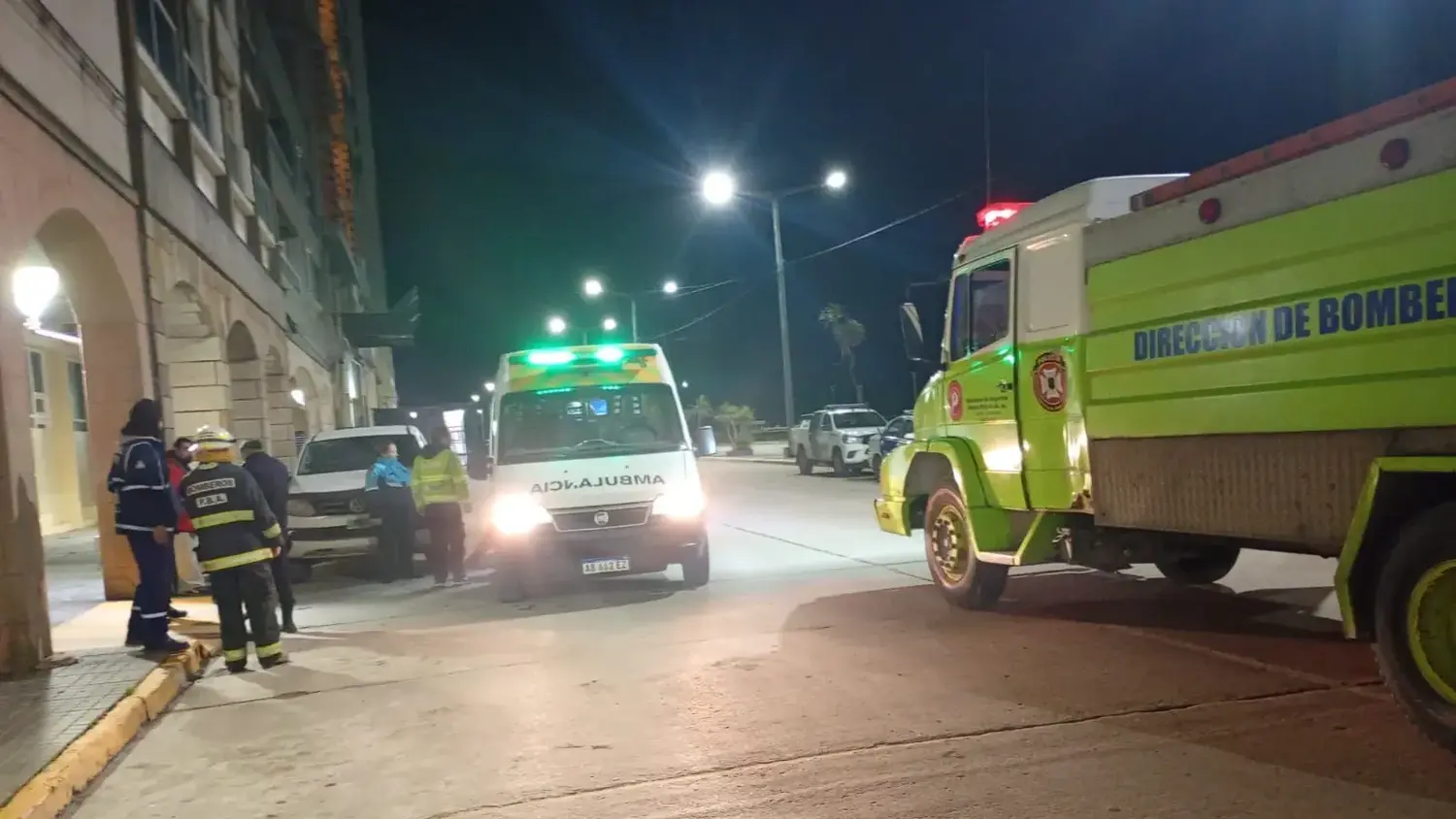 Incendio en avenida 2