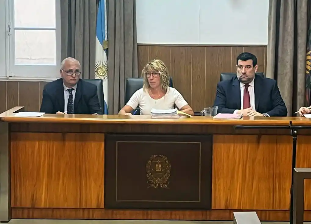 Los jueces del Tribunal Criminal Nº 1 en la primera audiencia del debate oral
