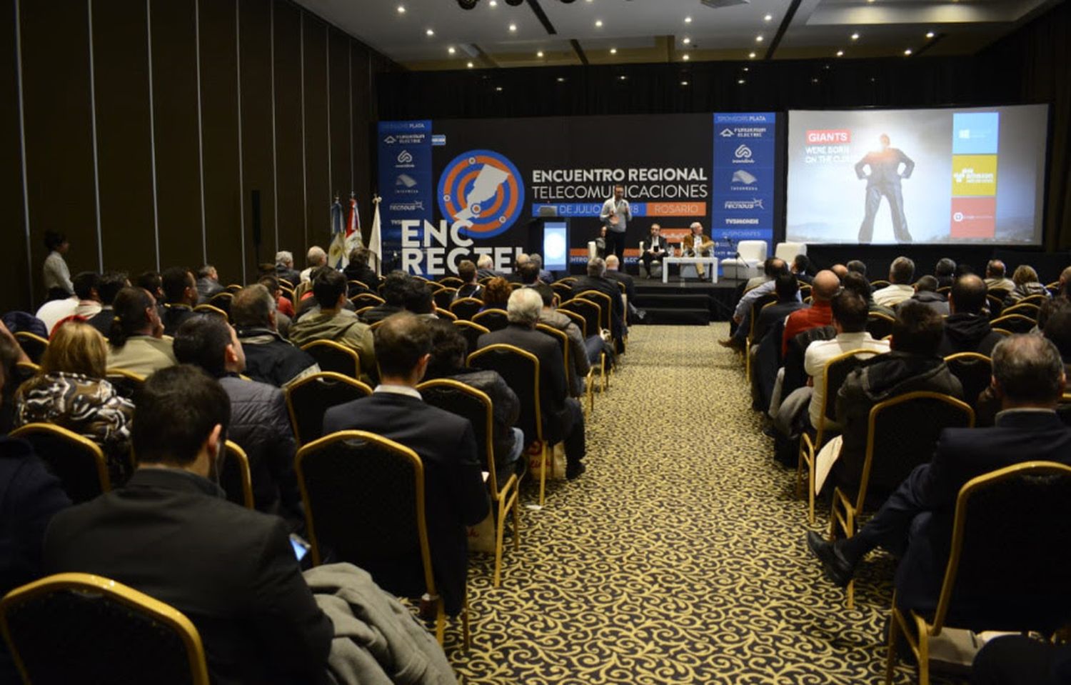 Habrá múltiples capacitaciones sobre fibra óptica en el Encuentro Regional de Telecomunicaciones