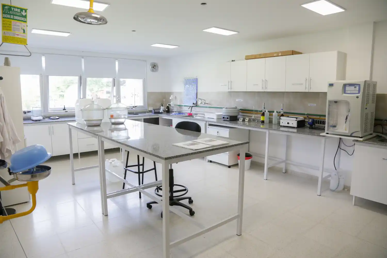 Esperanza: La UNL inauguró Laboratorios de Desechos Pecuarios