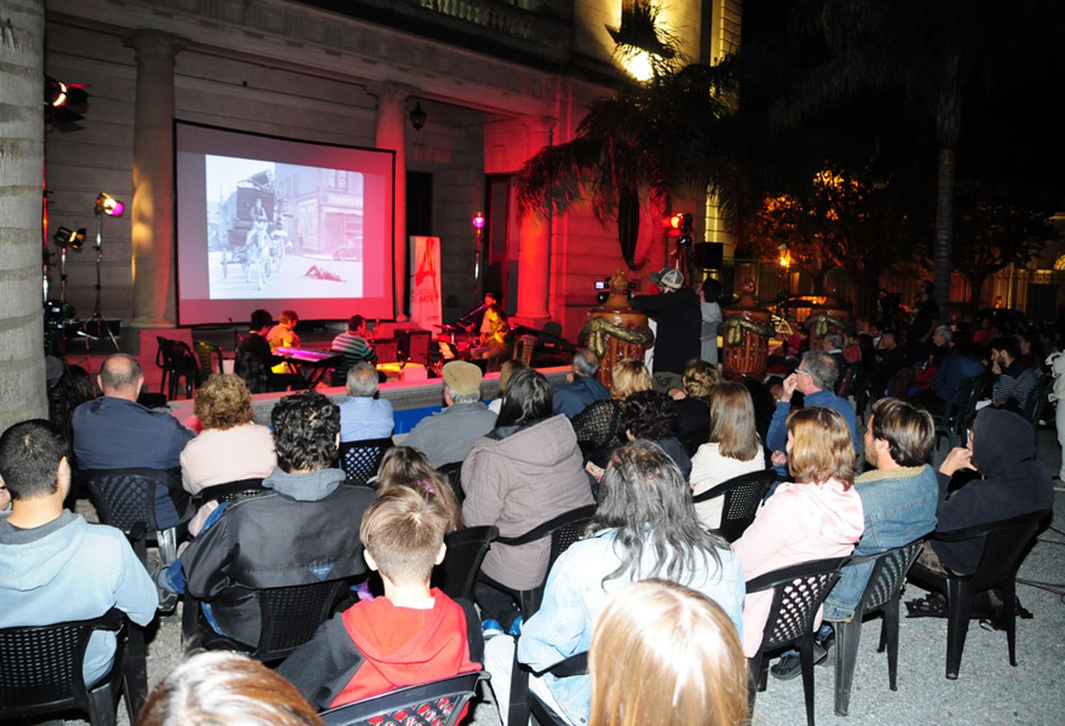 Alumnos del Conservatorio presentaron Suena Cine Mudo, con cortos que musicalizaron