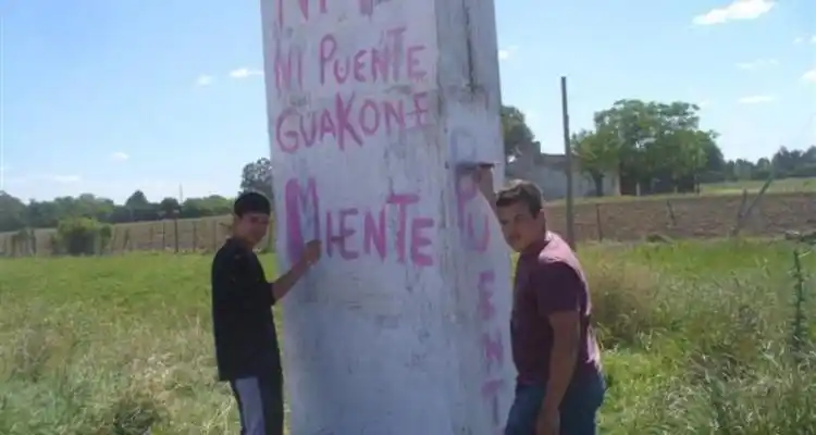 El puente de la escuela 27 y los 1000 días