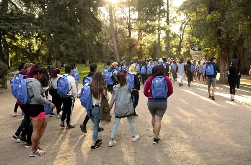 Egresados disfrutan del programa Viaje de Fin de Curso.