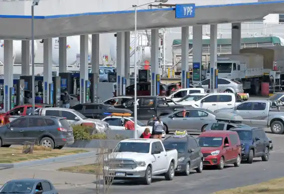 Intenso tráfico rutero por el recambio turístico y una segunda quincena que se presenta auspiciosa