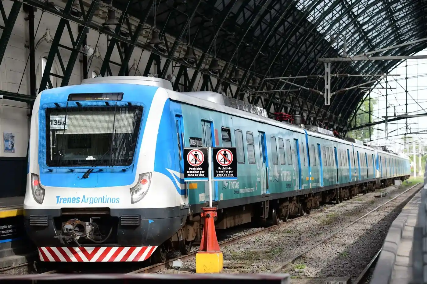 El gremio y las empresas están lejos en sus pretensiones.