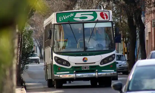 El Verde redujo su servicio por baja de los subsidios y el aumento de combustibles