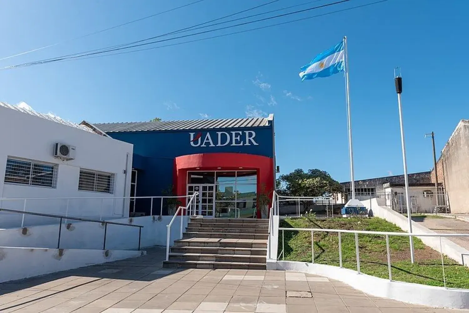 Estudiantes de Uader aseguran que la casa de estudios se encuentra en situación de emergencia